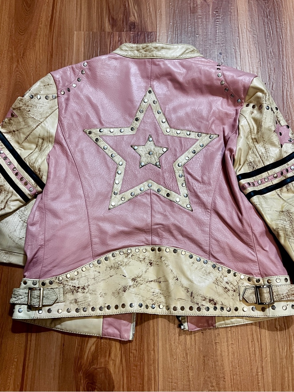 Wilson's Rare Vintage Pink Leather Maxima Star Distressed Jacket Size M Studded - Picture 2 of 11